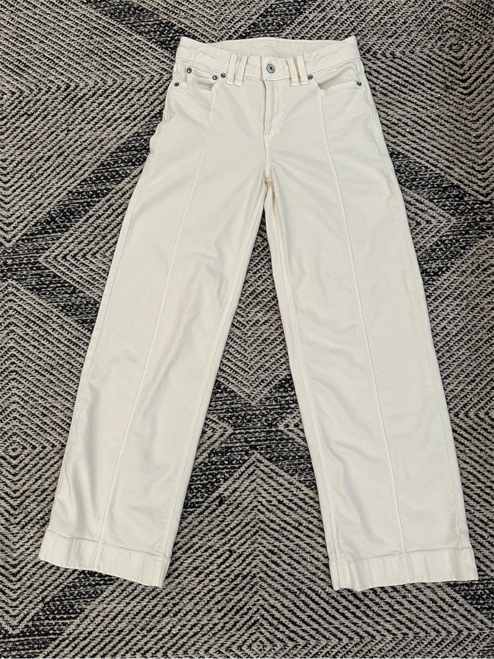 American Eagle Outfitters Cream Wide-Leg Chinos